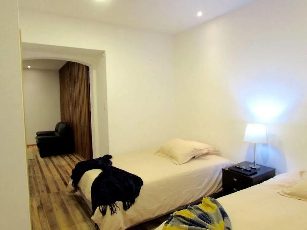 San Blas House & Suites Quito 0*,